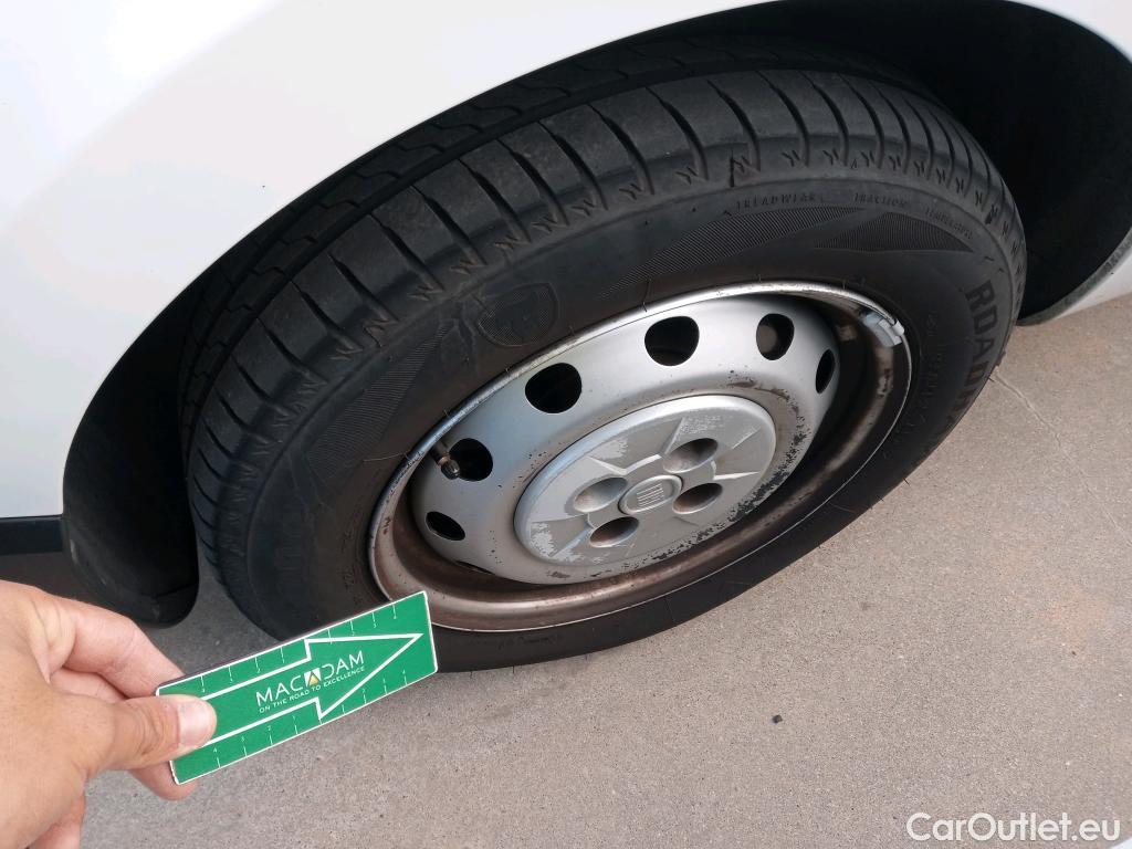  Fiat  Fiorino FIAT  / 2016 / 4P / furgón derivado de turismo Cargo SX N1 1.3 MJet 70 kW (95 CV) #19