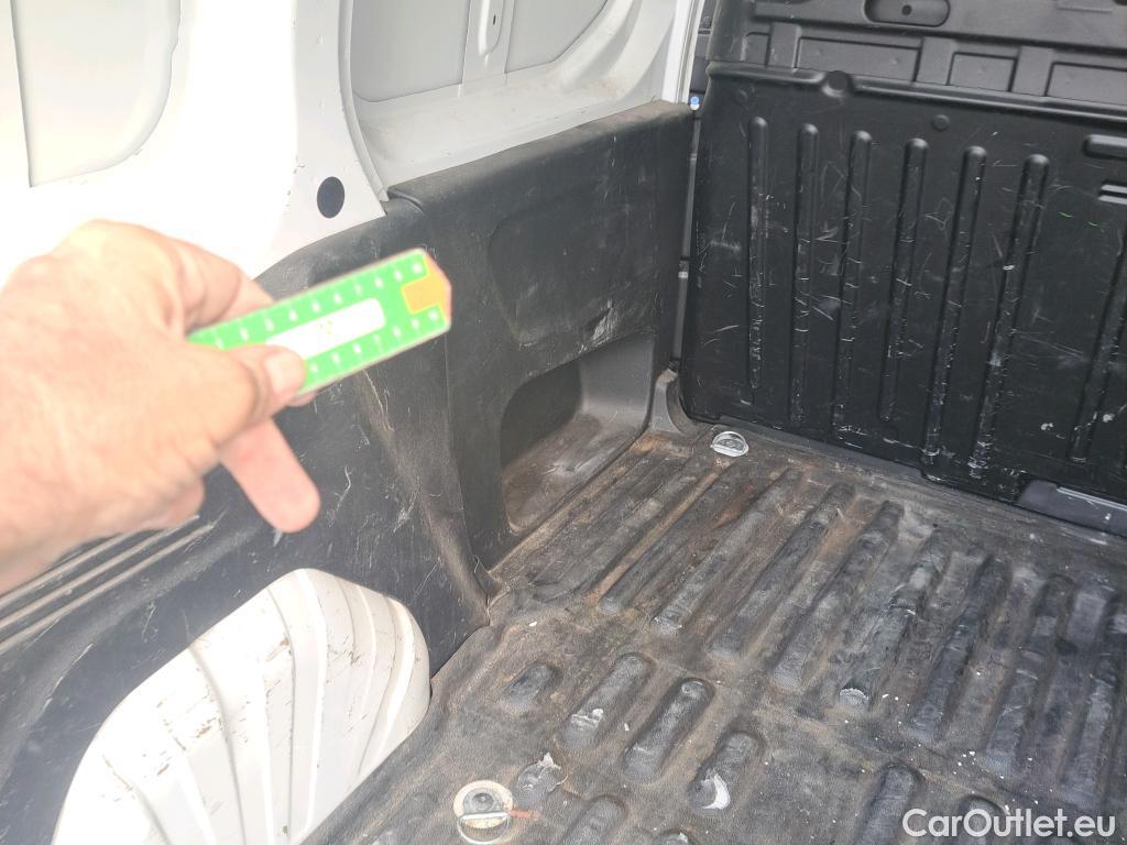  Citroen  Berlingo CITROEN  / 2018 / 3P / furgón derivado de turismo Talla M BlueHDi 73kW CONTROL #30