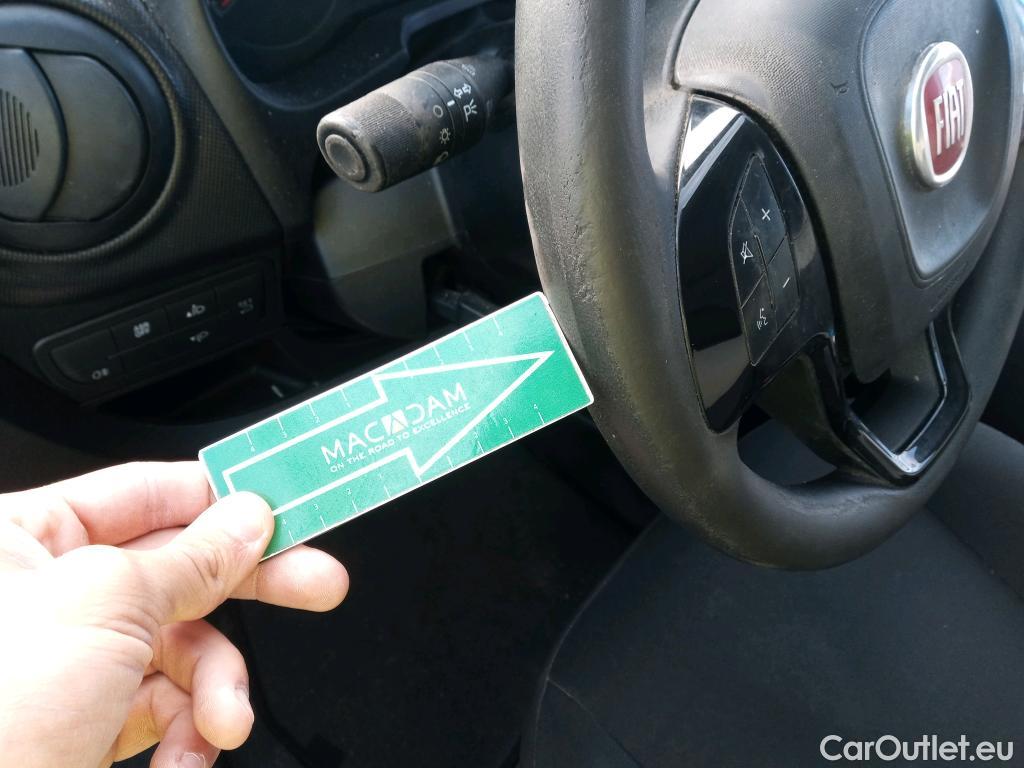  Fiat  Fiorino FIAT  / 2016 / 4P / furgón derivado de turismo Cargo SX N1 1.3 MJet 70 kW (95 CV) #4