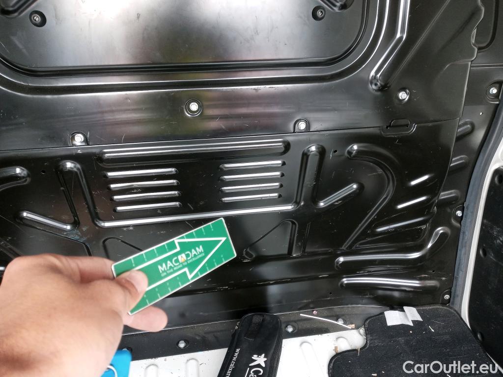  Fiat  Fiorino FIAT  / 2016 / 4P / furgón derivado de turismo Cargo SX N1 1.3 MJet 70 kW (95 CV) #10