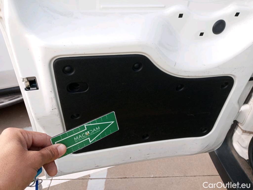  Fiat  Fiorino FIAT  / 2016 / 4P / furgón derivado de turismo Cargo SX N1 1.3 MJet 70 kW (95 CV) #17