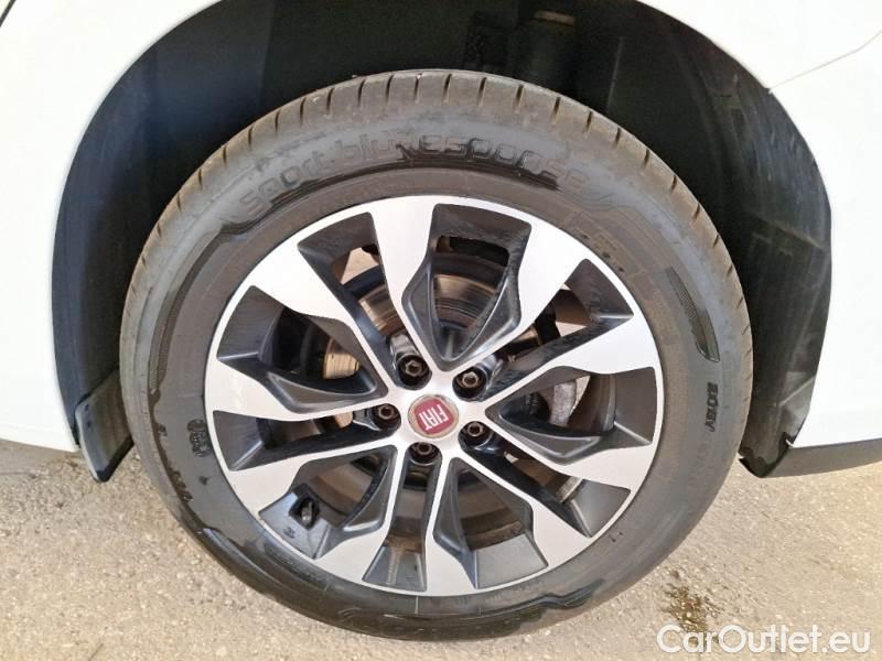 Fiat  Tipo FIAT  / 2015 / 5P / BERLINA 1.6 MJT 120CV 6M SeS MIRROR #19