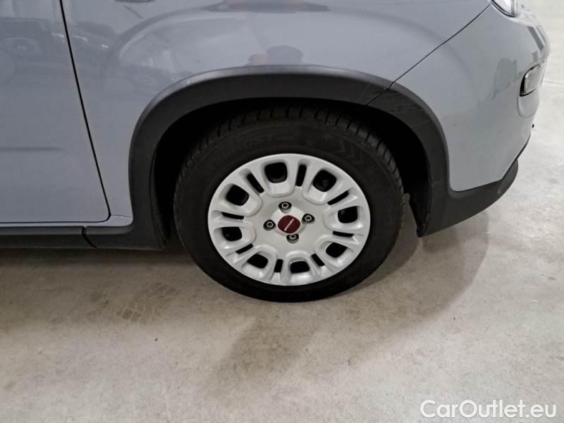 Fiat  Panda FIAT  / 2011 / 5P / BERLINA 1.0 FIREFLY 70CV SeS HYBRID #47