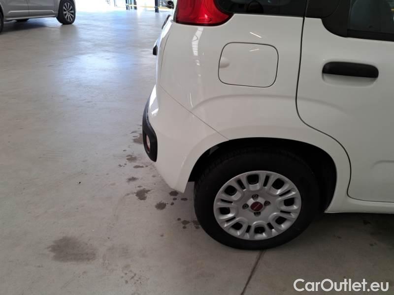 Fiat  Panda FIAT  / 2011 / 5P / BERLINA 1.2 69CV E6 EASY #22