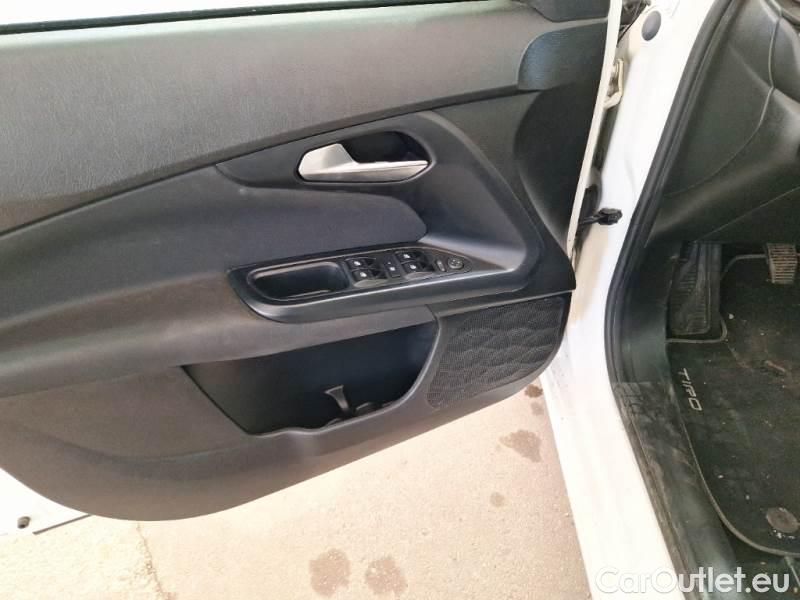 Fiat  Tipo FIAT  / 2015 / 5P / BERLINA 1.6 MJT 120CV 6M SeS MIRROR #68