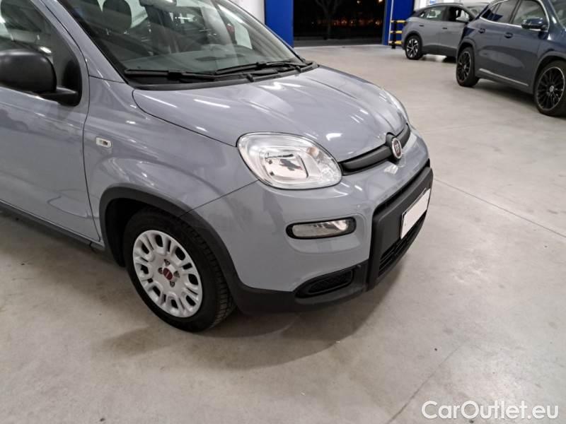 Fiat  Panda FIAT  / 2011 / 5P / BERLINA 1.0 FIREFLY 70CV SeS HYBRID #27