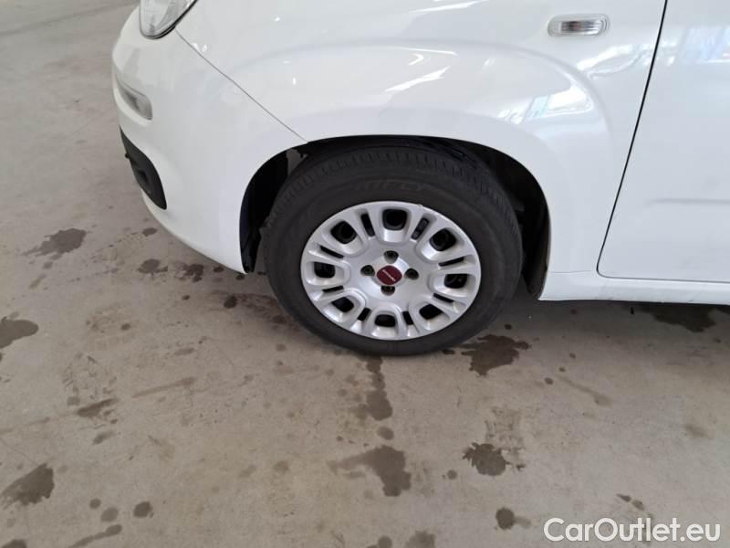 Fiat  Panda FIAT  / 2011 / 5P / BERLINA 1.2 69CV E6 EASY #31