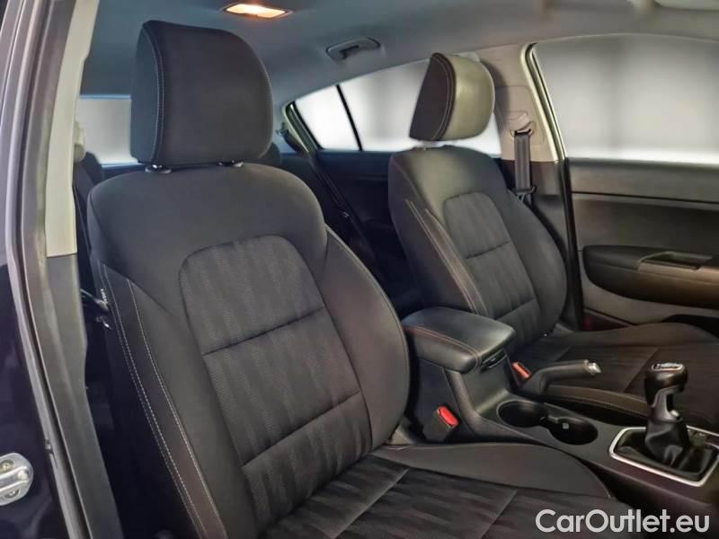 KIA  Sportage KIA  / 2018 / 5P / SUV 1.6 CRDI 85KW BUSIN CLASS 2WD #13