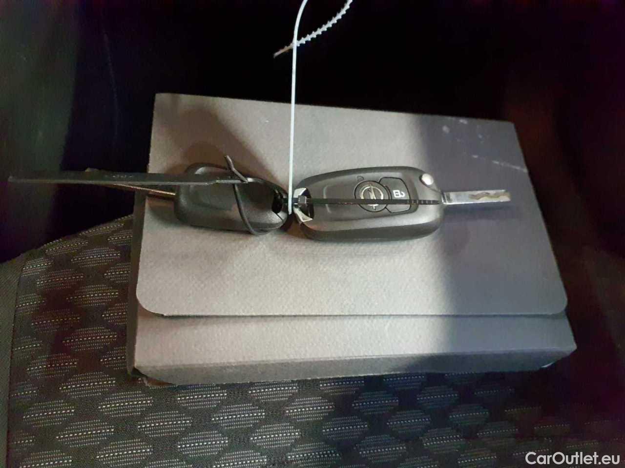 Opel  Astra 1.5 D Start/Stop Edition Manual Diesel  3 #29