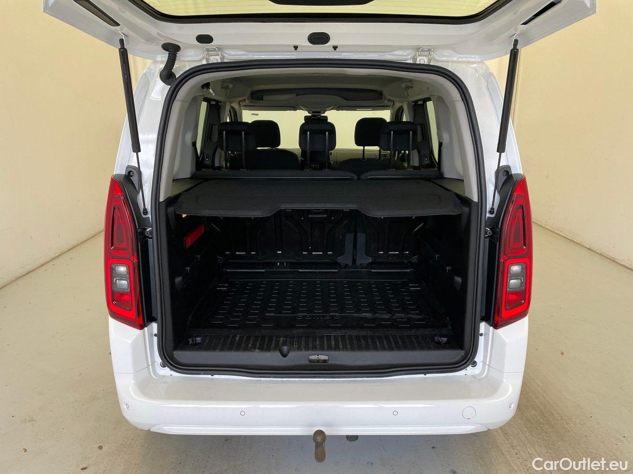 Opel  Combo Life 1.5 D Start/Stop Edition Manual Diesel  16 #5