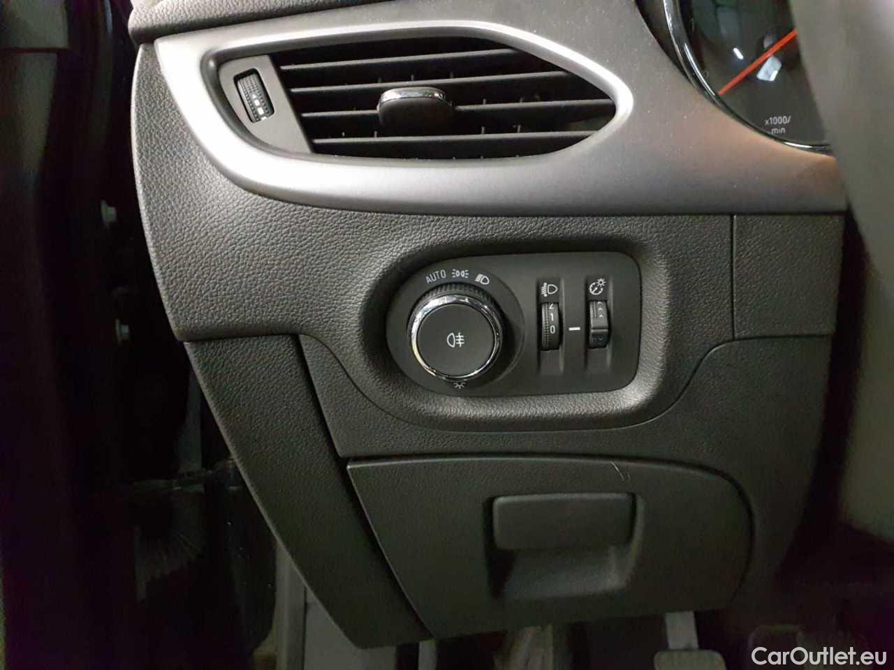 Opel  Astra 1.5 D Start/Stop Edition Manual Diesel  15 #18