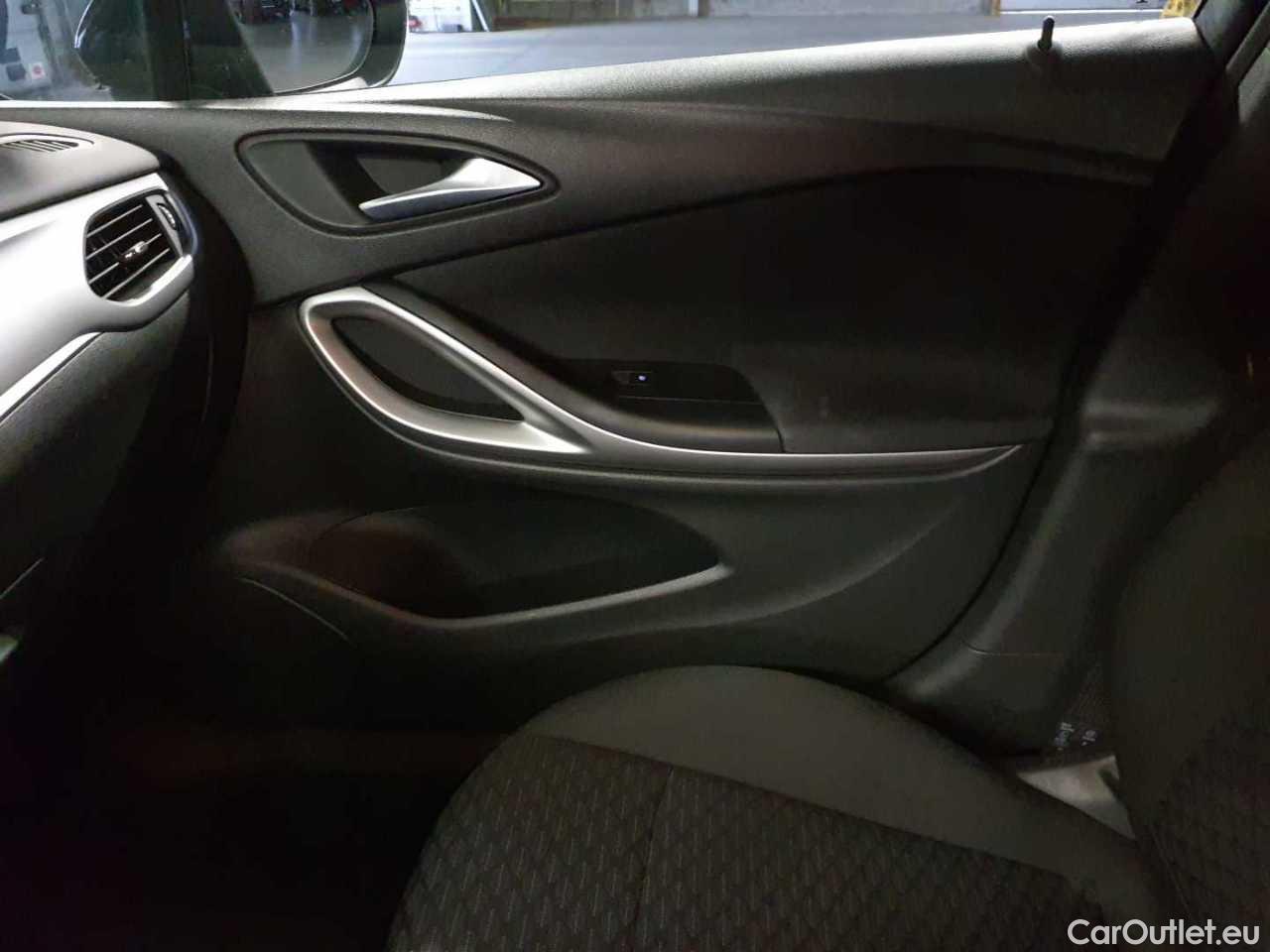 Opel  Astra 1.5 D Start/Stop Edition Manual Diesel  8 #21