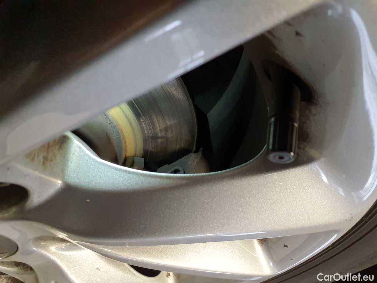 Opel  Astra 1.5 D Start/Stop Edition Manual Diesel  3 #34