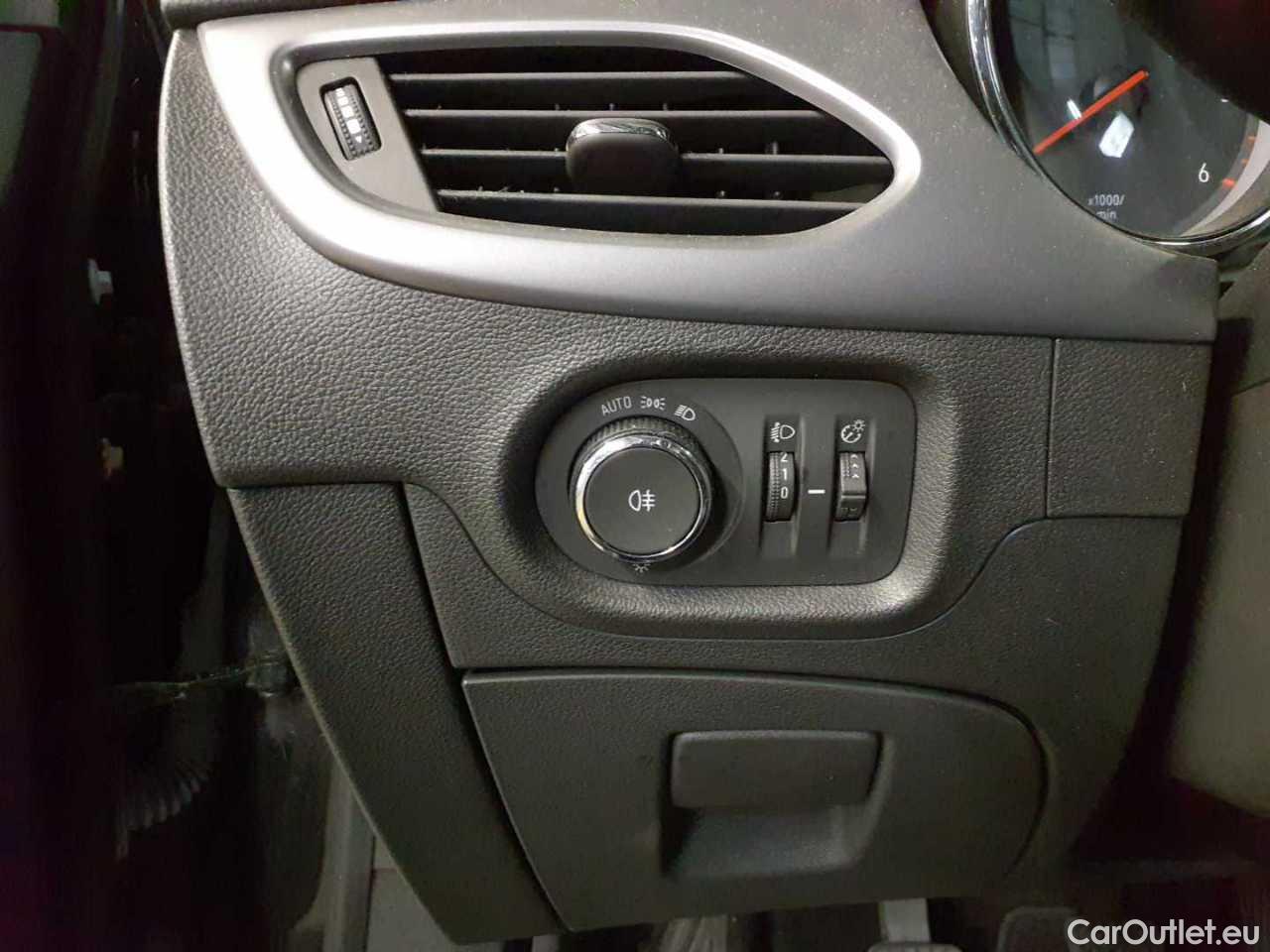 Opel  Astra 1.5 D Start/Stop Edition Manual Diesel  10 #18