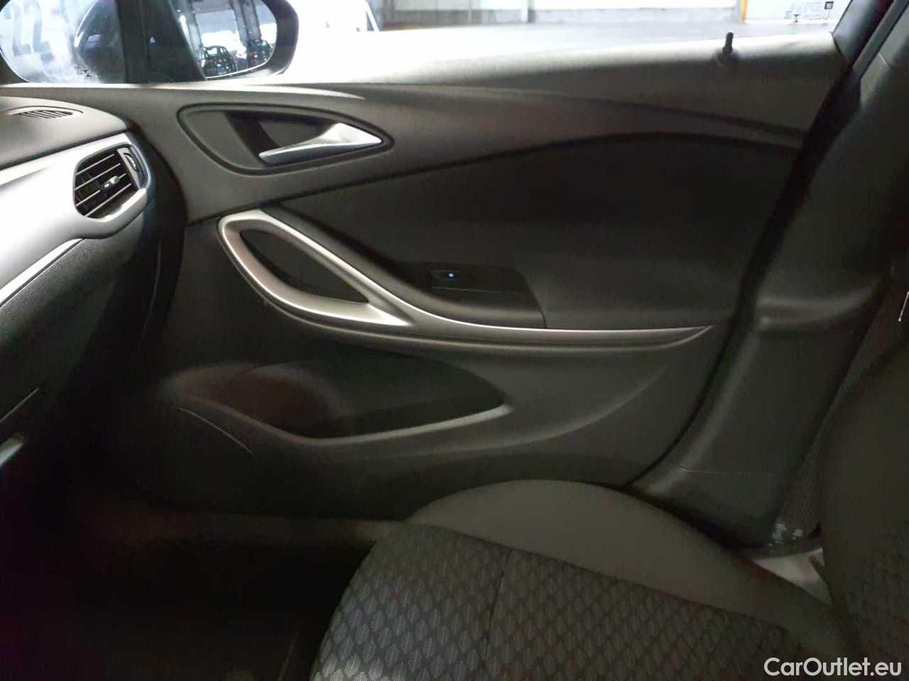 Opel  Astra 1.5 D Start/Stop Edition Manual Diesel  4 #20