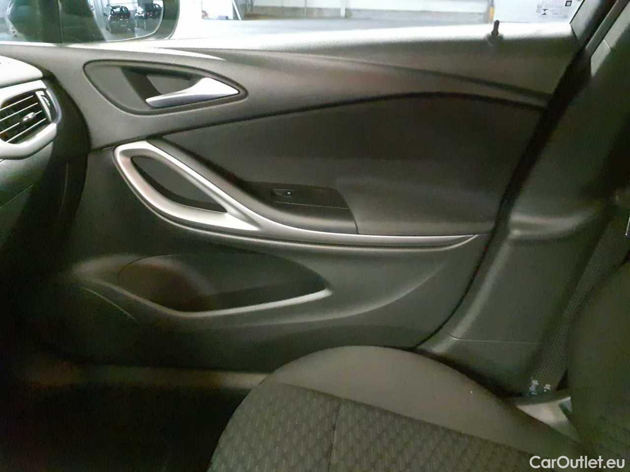 Opel  Astra 1.5 D Start/Stop Edition Manual Diesel  14 #20