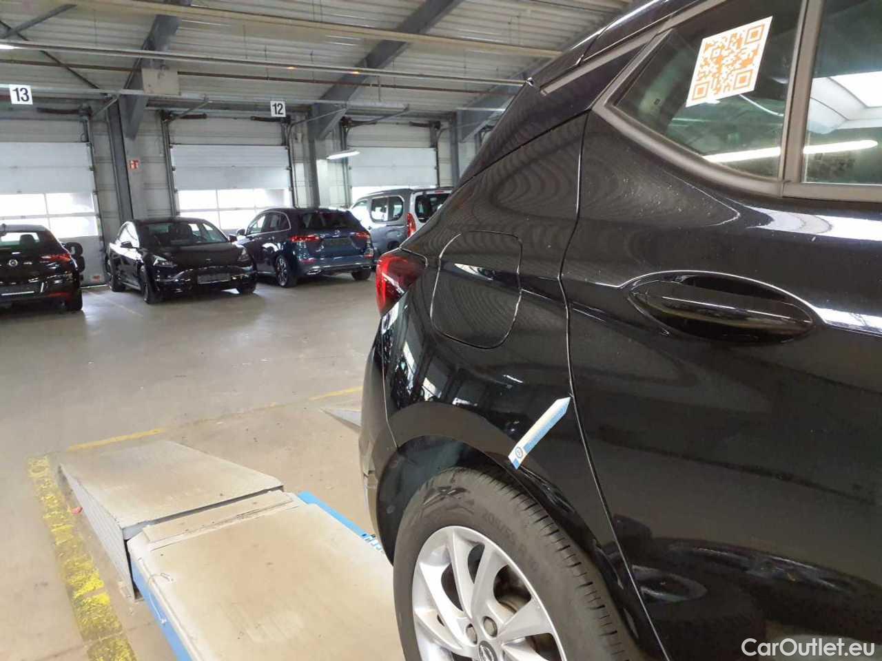 Opel  Astra 1.5 D Start/Stop Edition Manual Diesel  4 #30