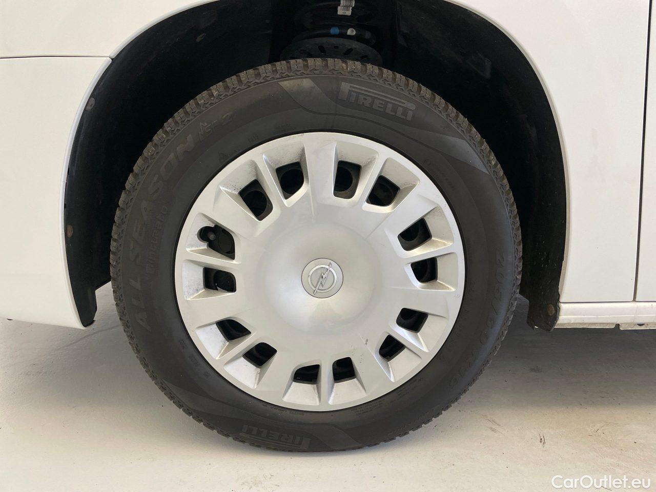 Opel  Combo Life 1.5 D Start/Stop Edition Manual Diesel  16 #10