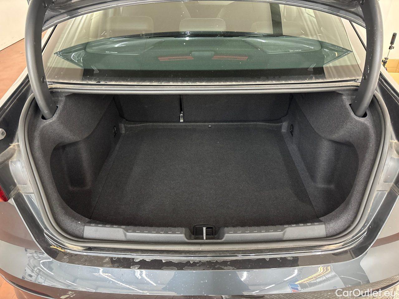 Audi  A3 30 TDI Limousine S tronic Automatic Diesel  32 #5