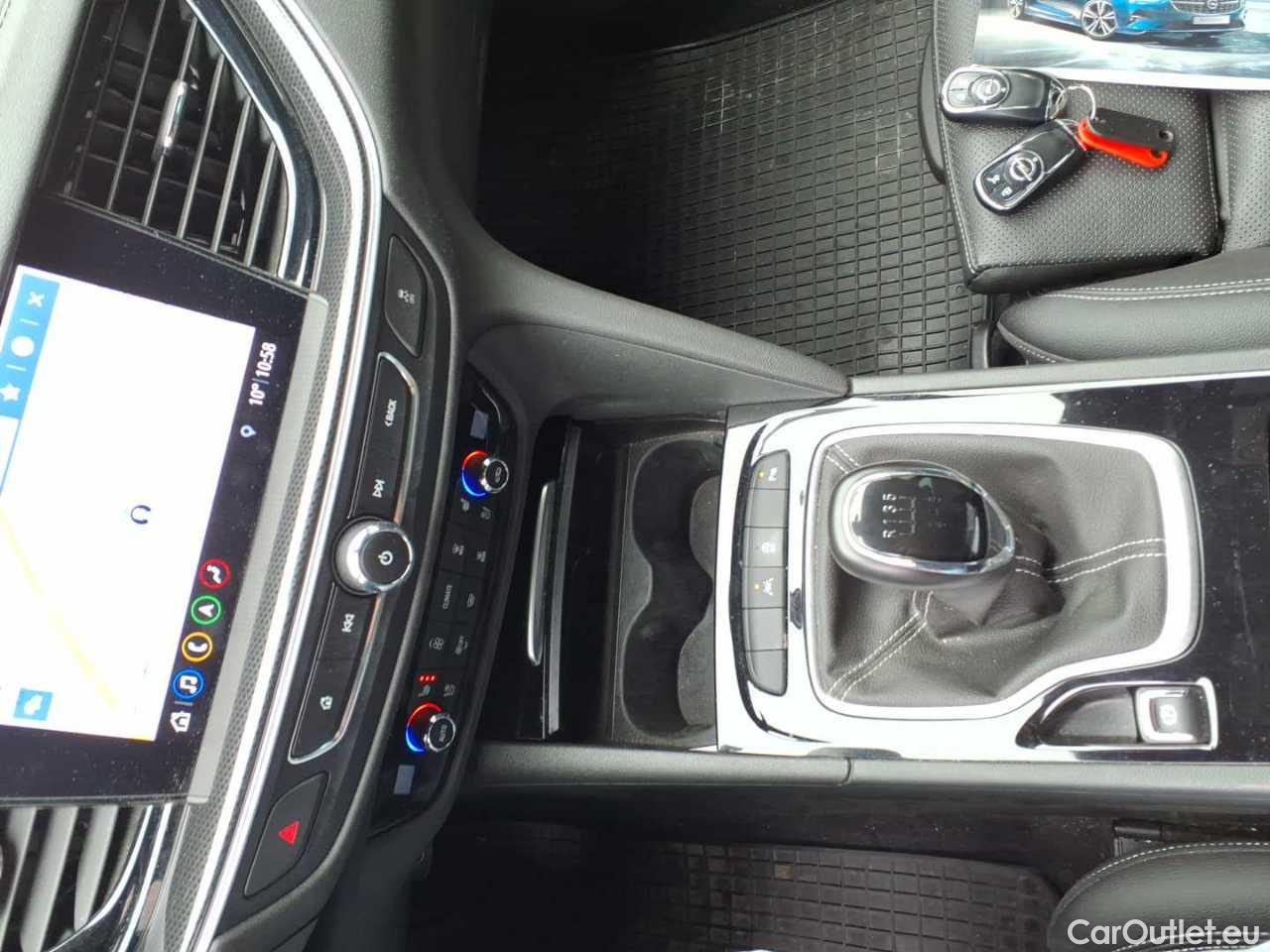 Opel  Insignia SPORTS Tourer 2.0 Diesel Business Manual Diesel  23 #17