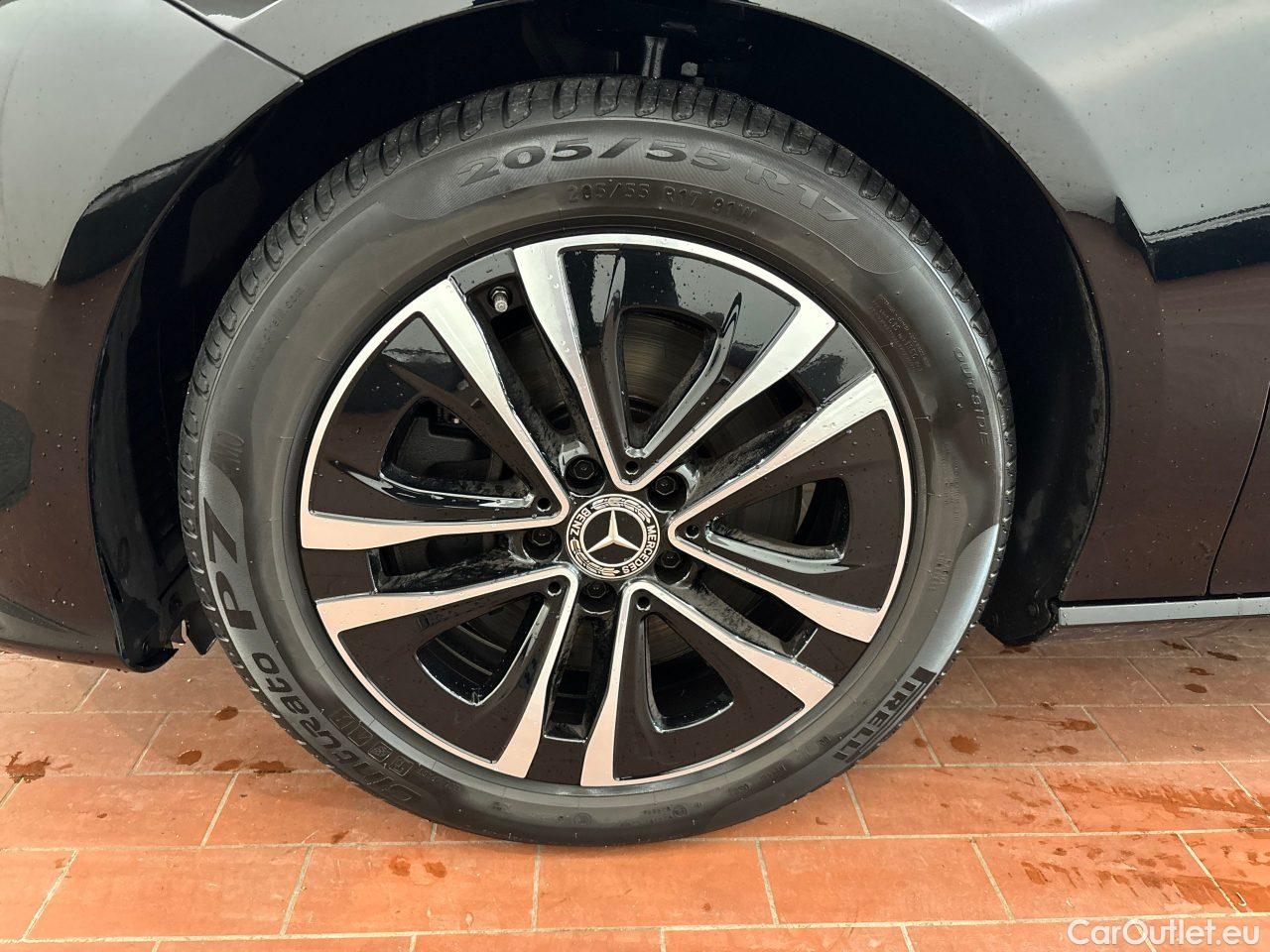 Mercedes  CLA-Klasse 250 4MATIC 7G-DCT Automatic Petrol  24 #10