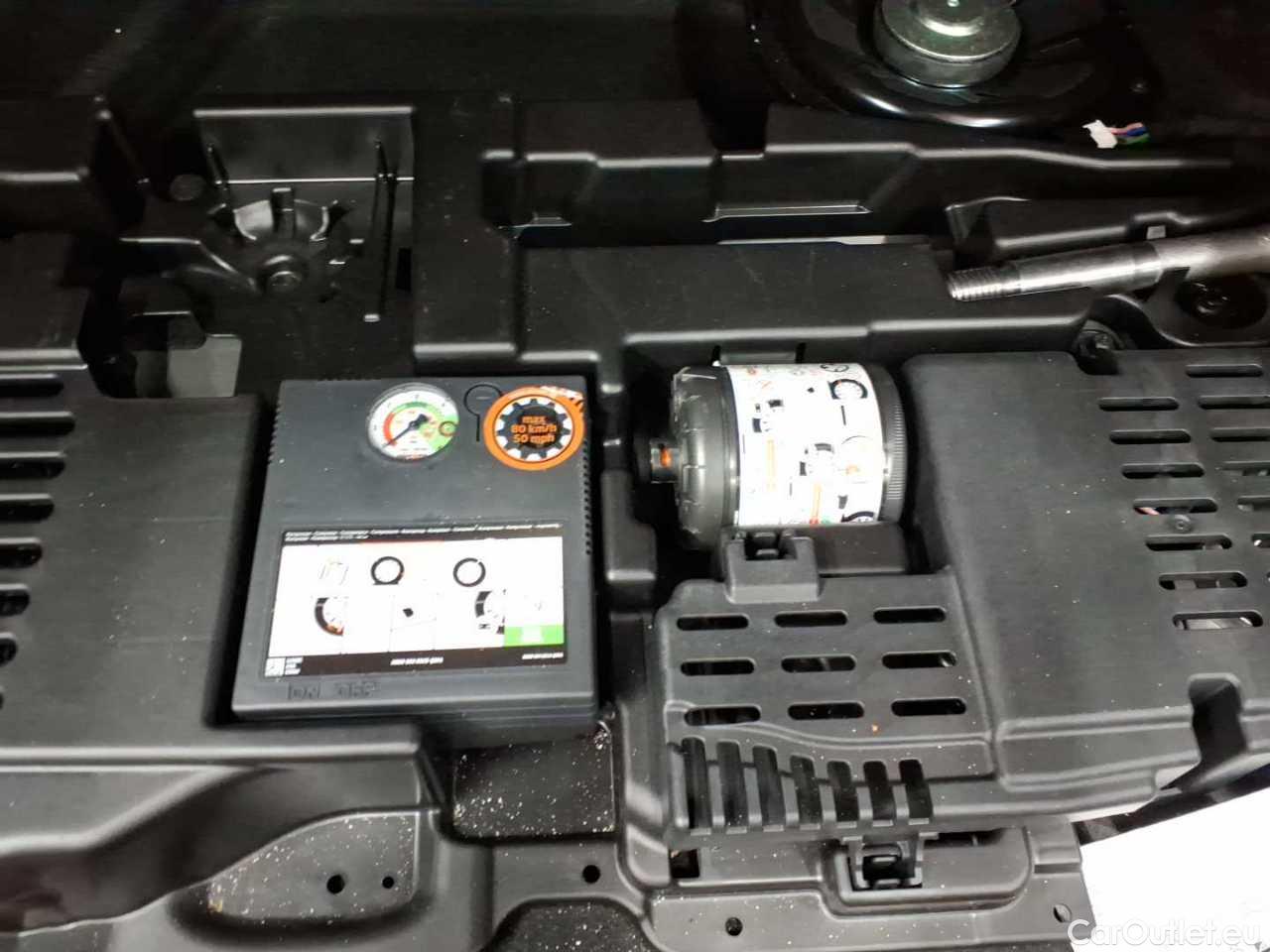 Mercedes  CLA-Klasse 250 4MATIC 7G-DCT Automatic Petrol  24 #20