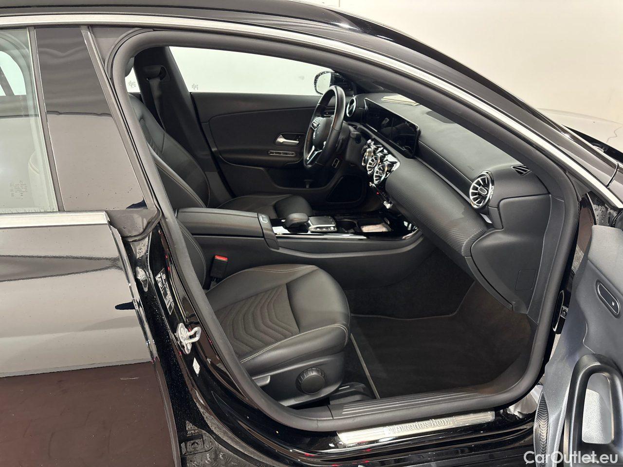 Mercedes  CLA-Klasse 250 4MATIC 7G-DCT Automatic Petrol  24 #6
