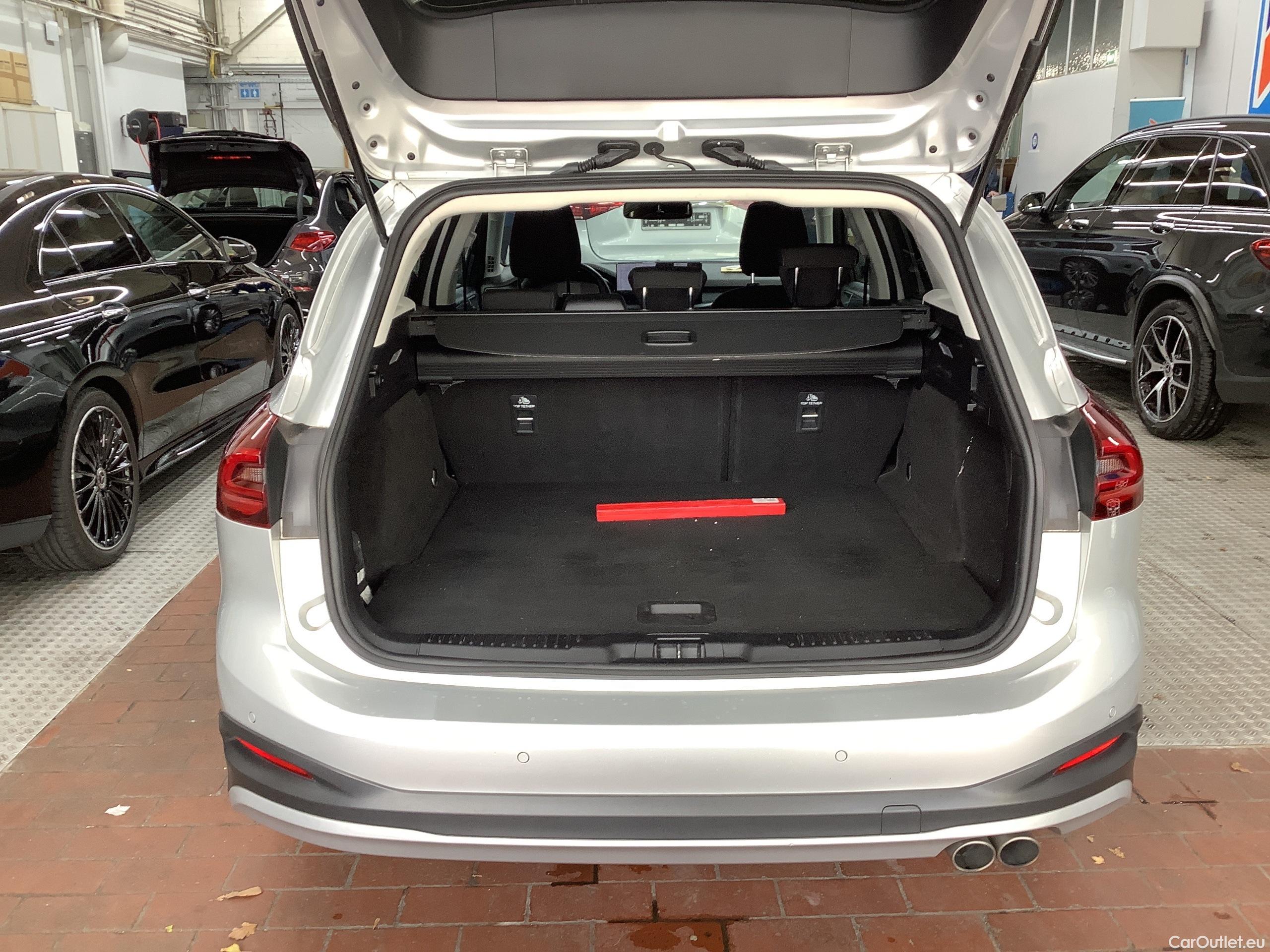 Ford  Focus Turnier 1.5 EcoBlue Start-Stopp-System Aut. ACTIVE Automatic Diesel  19 #5
