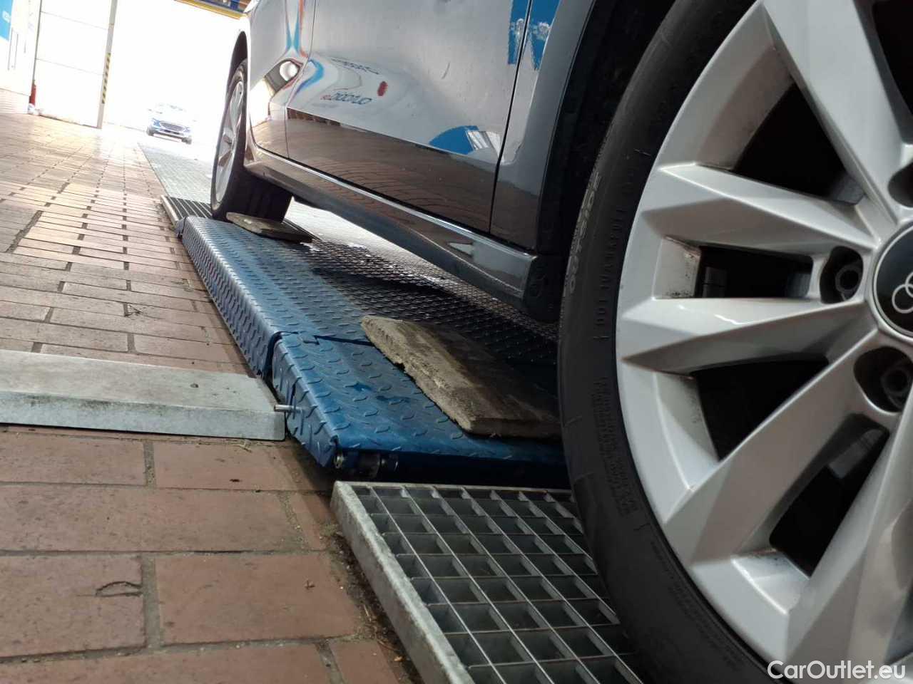 Audi  A3 30 TDI Limousine S tronic Automatic Diesel  32 #19