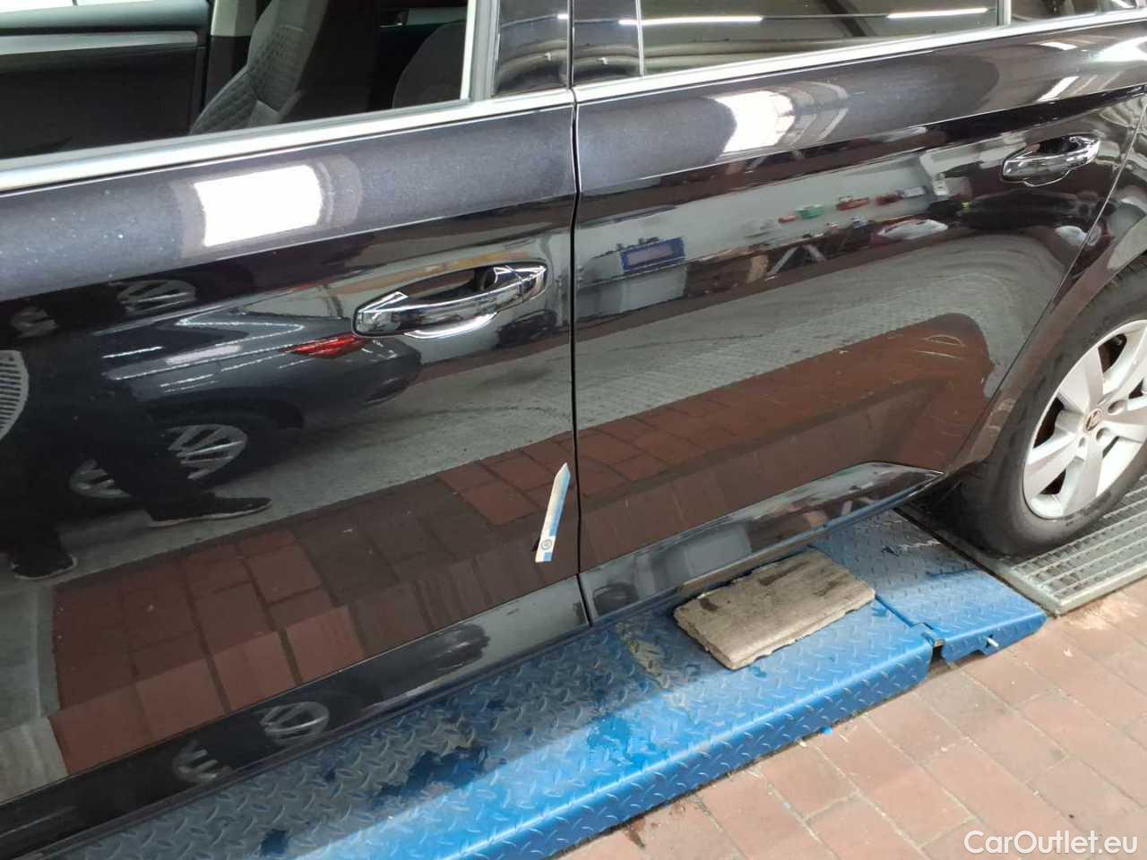 Skoda  Superb Combi 2.0 TDI DSG Ambition Automatic Diesel  18 #34