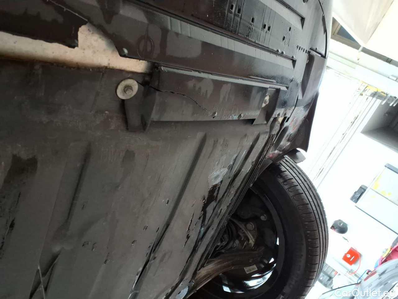 Mercedes  CLA-Klasse 250 4MATIC 7G-DCT Automatic Petrol  24 #32