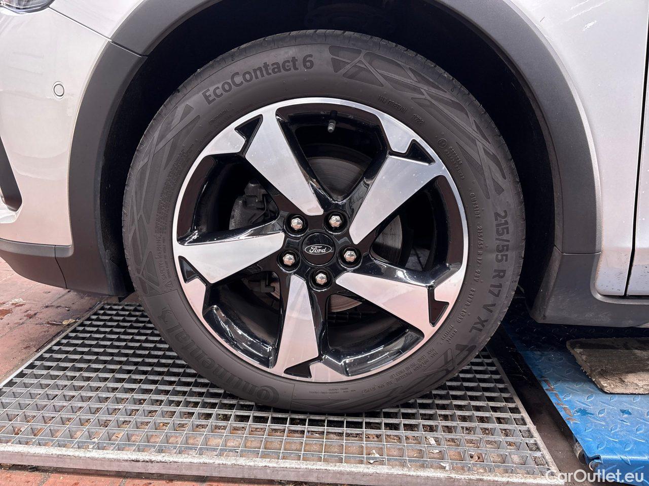 Ford  Focus Turnier 1.5 EcoBlue Start-Stopp-System Aut. ACTIVE Automatic Diesel  19 #10