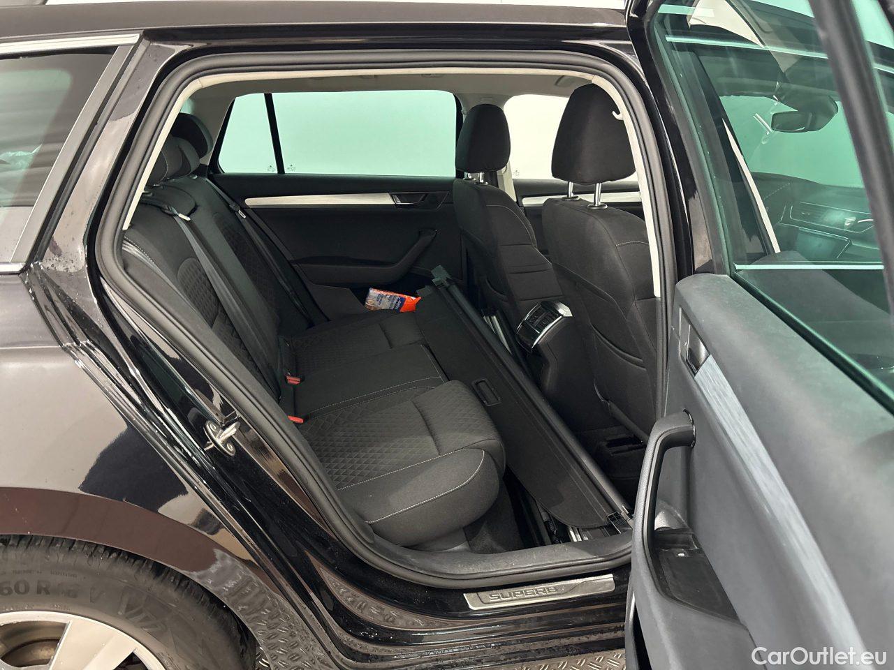 Skoda  Superb Combi 2.0 TDI DSG Ambition Automatic Diesel  18 #9