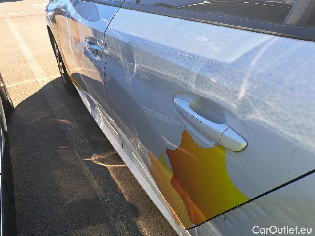  Peugeot  208 PEUGEOT  / 2019 / 5P / berlina con portón PureTech 73kW (100CV) Allure #13