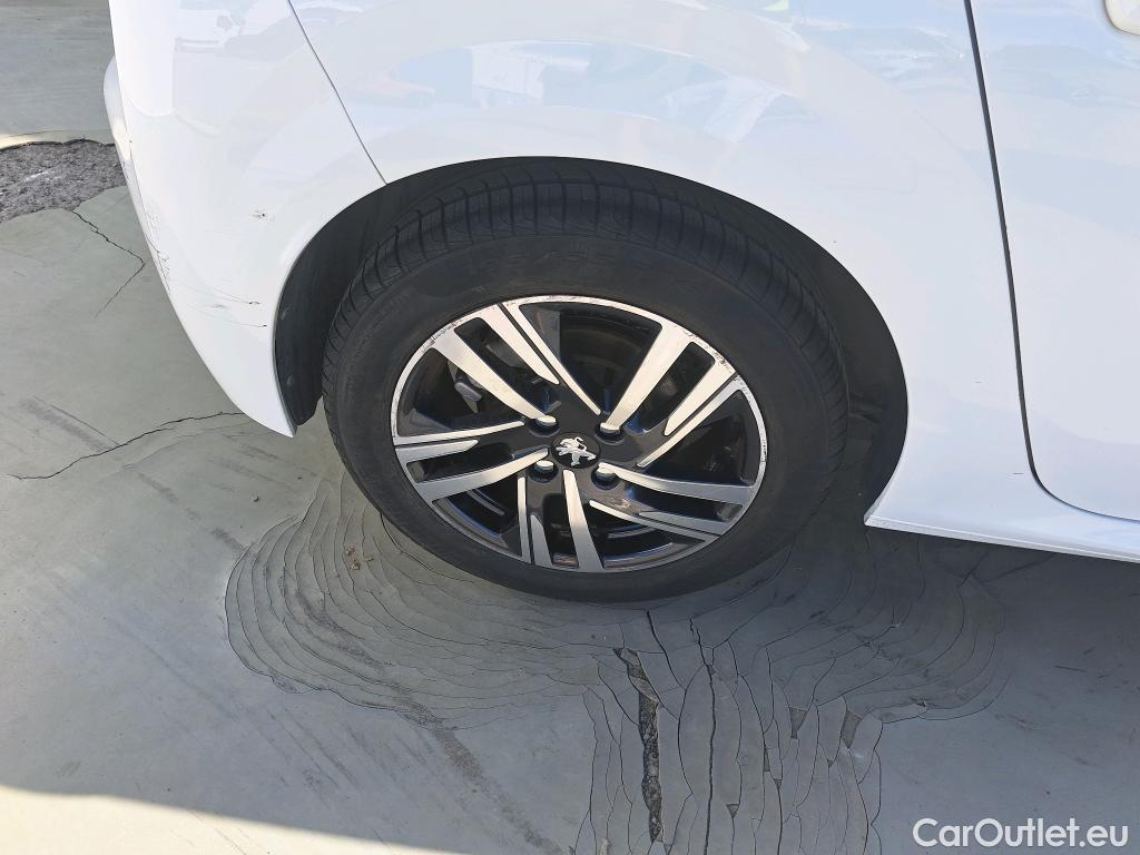  Peugeot  208 PEUGEOT  / 2019 / 5P / berlina con portón PureTech 73kW (100CV) Allure #9