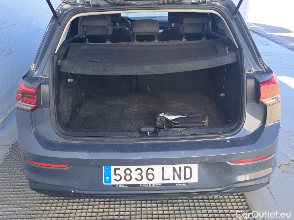 Volkswagen  Golf  VIII Lim. Life 2.0 TDI 115CV MT6 E6dT #8