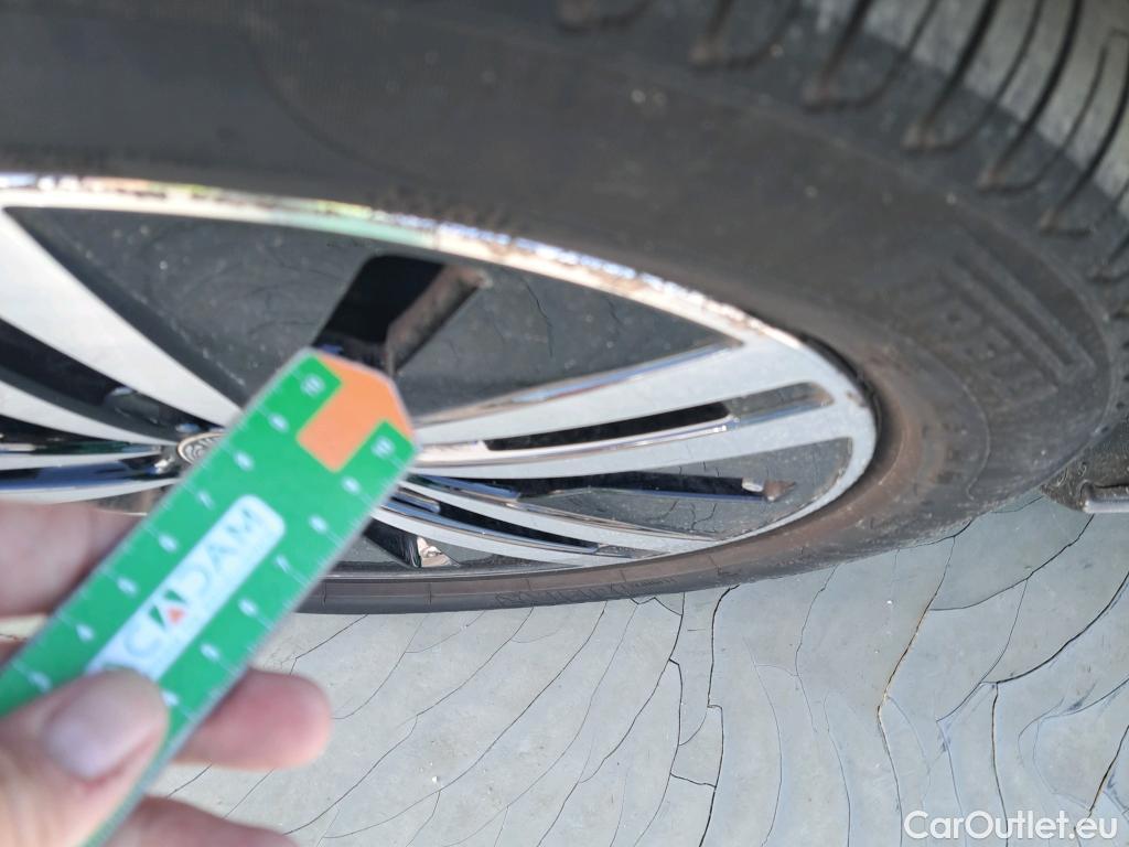 Mercedes  B-Klasse MERCEDES-BENZ Clase B / 2019 / 5P / monovolumen compacto B 180 d #13