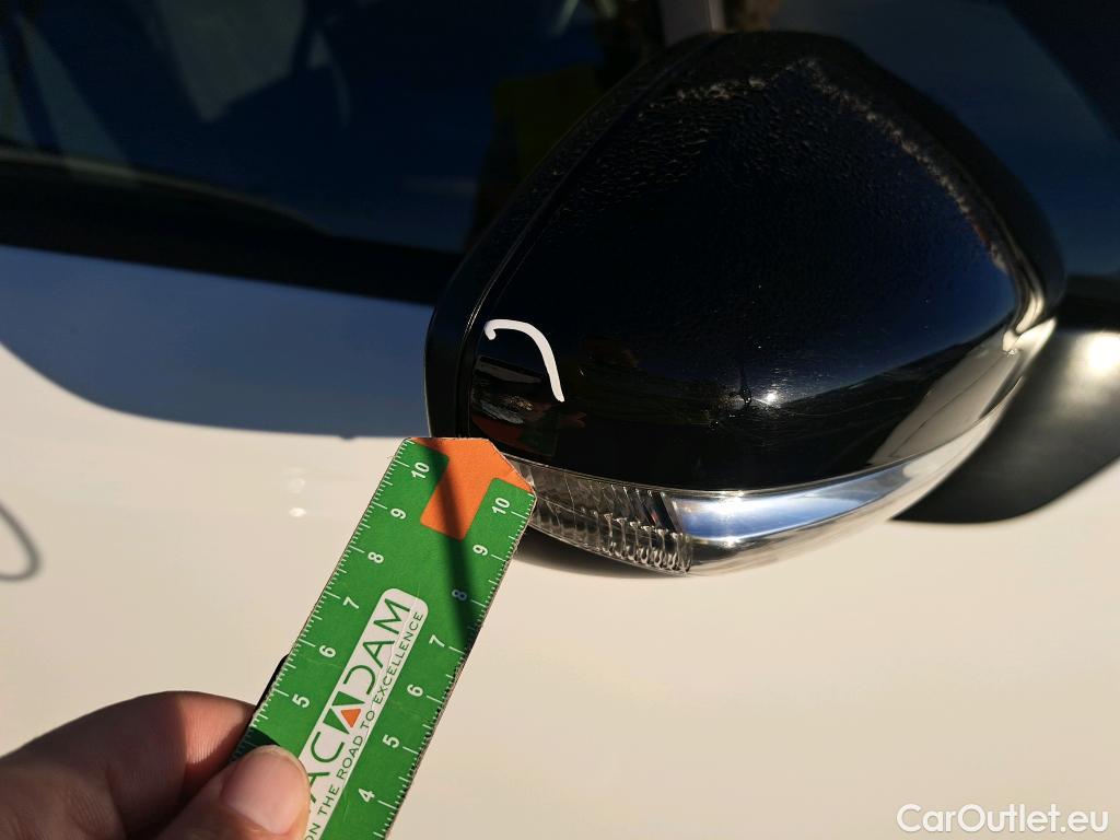  Citroen  C3 CITROEN  / 2020 / 5P / berlina con portón PureTech 60KW (83CV) Live Pack #22