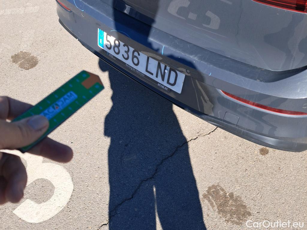 Volkswagen  Golf  VIII Lim. Life 2.0 TDI 115CV MT6 E6dT #26