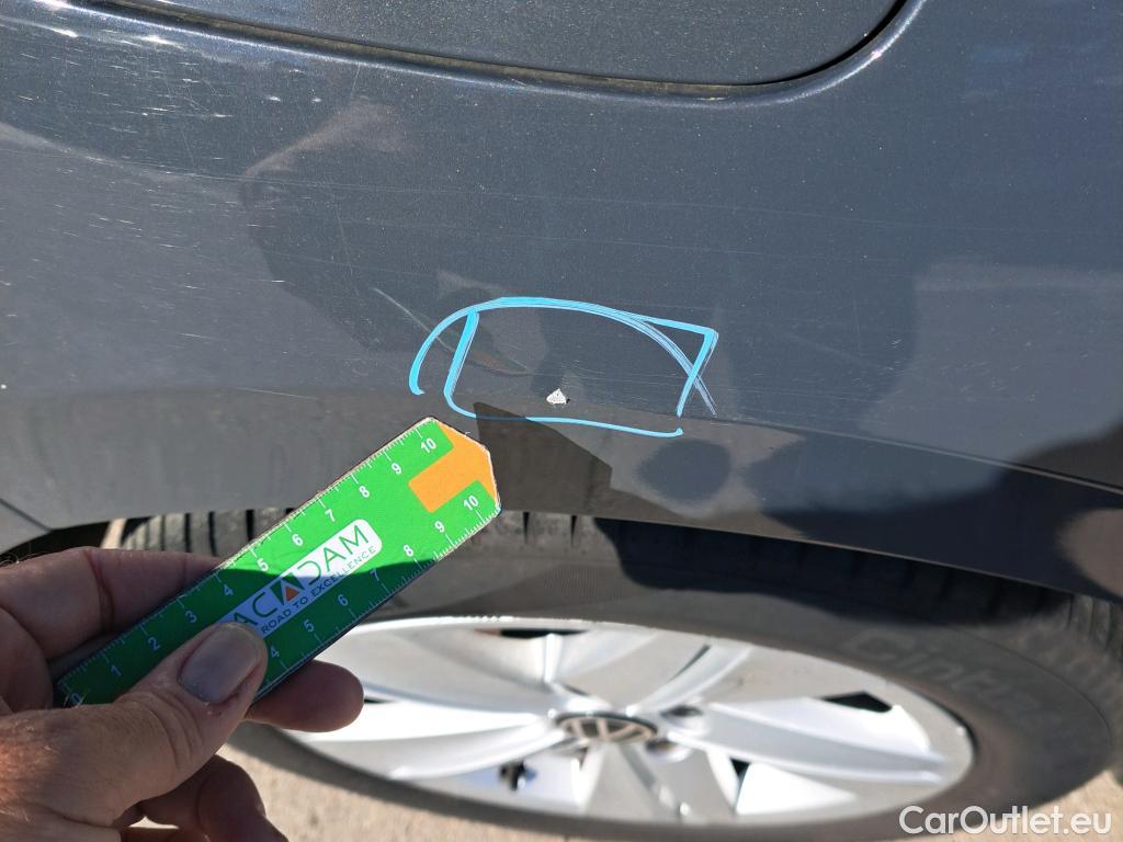 Volkswagen  Golf  VIII Lim. Life 2.0 TDI 115CV MT6 E6dT #10