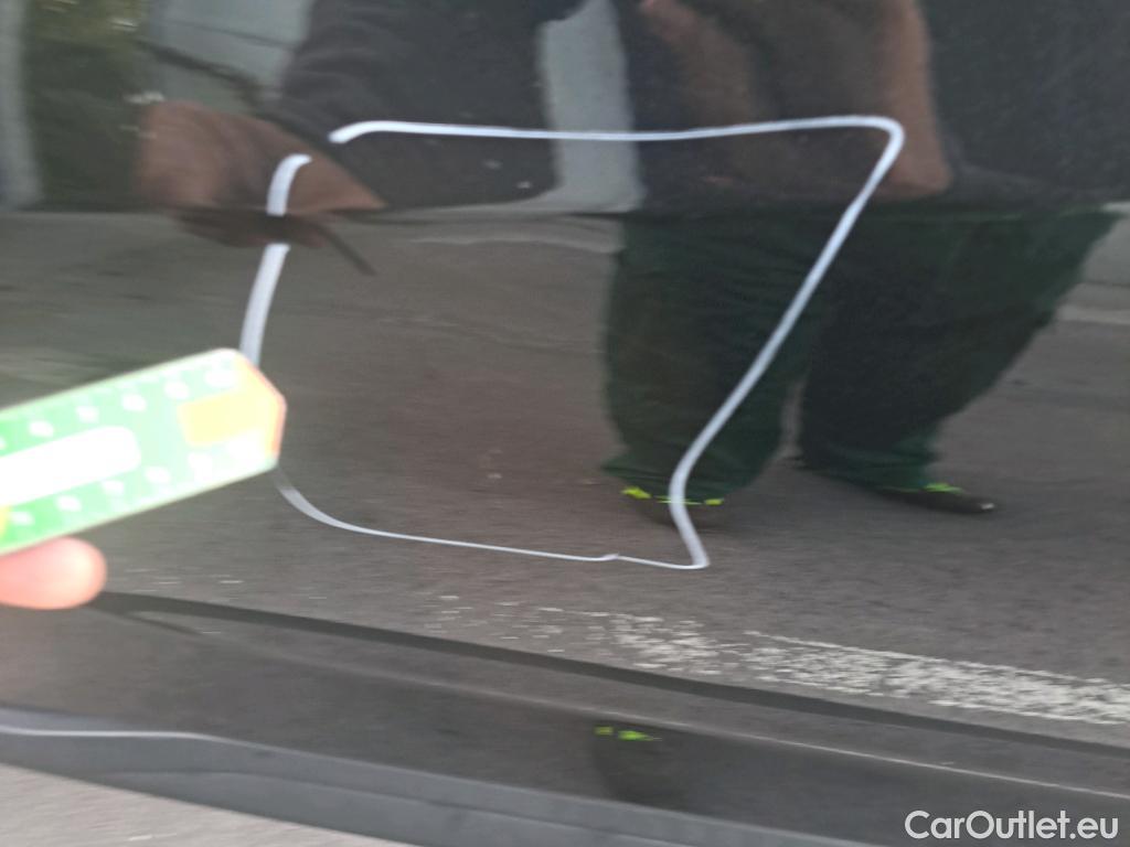 Nissan  Juke NISSAN  / 2019 / 5P / crossover DIG-T 84 kW (114 CV) 6M/T N-Connecta #2