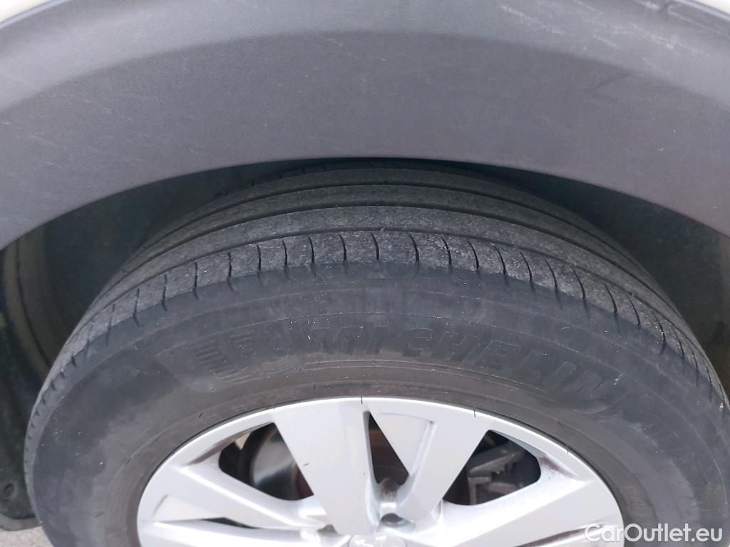  Peugeot  3008 PEUGEOT  / 2020 / 5P / todoterreno 1.5 BlueHDi 96kW (130CV) S&S Active Pack (AC4) #7