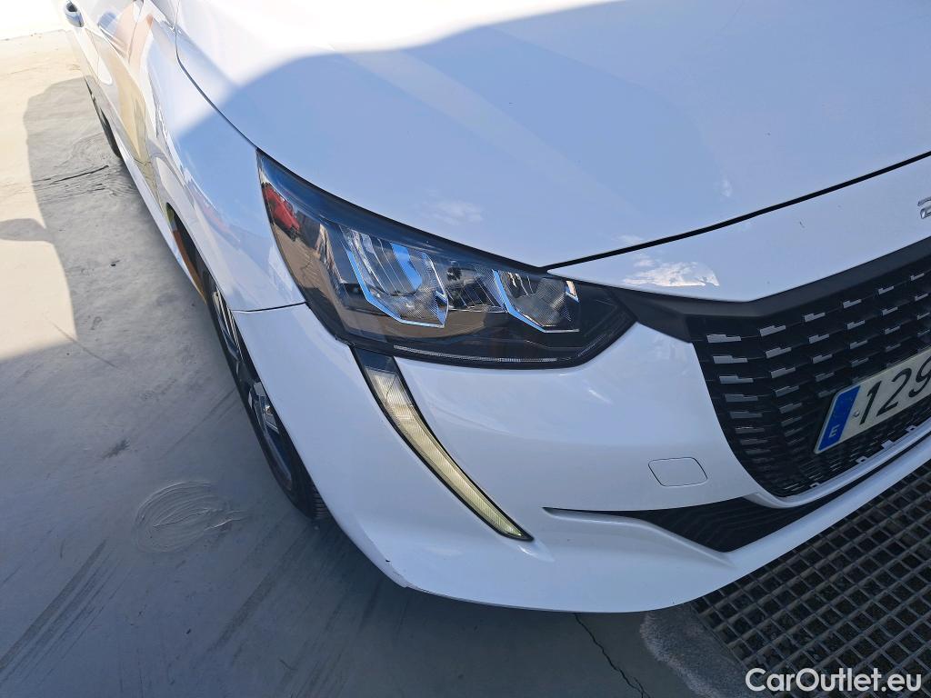  Peugeot  208 PEUGEOT  / 2019 / 5P / berlina con portón PureTech 73kW (100CV) Allure #35