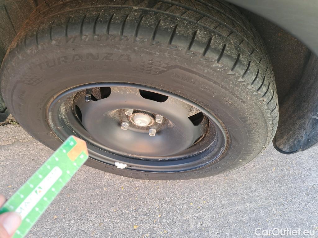  Citroen  C3 CITROEN  / 2020 / 5P / berlina con portón PureTech 60KW (83CV) Live Pack #16