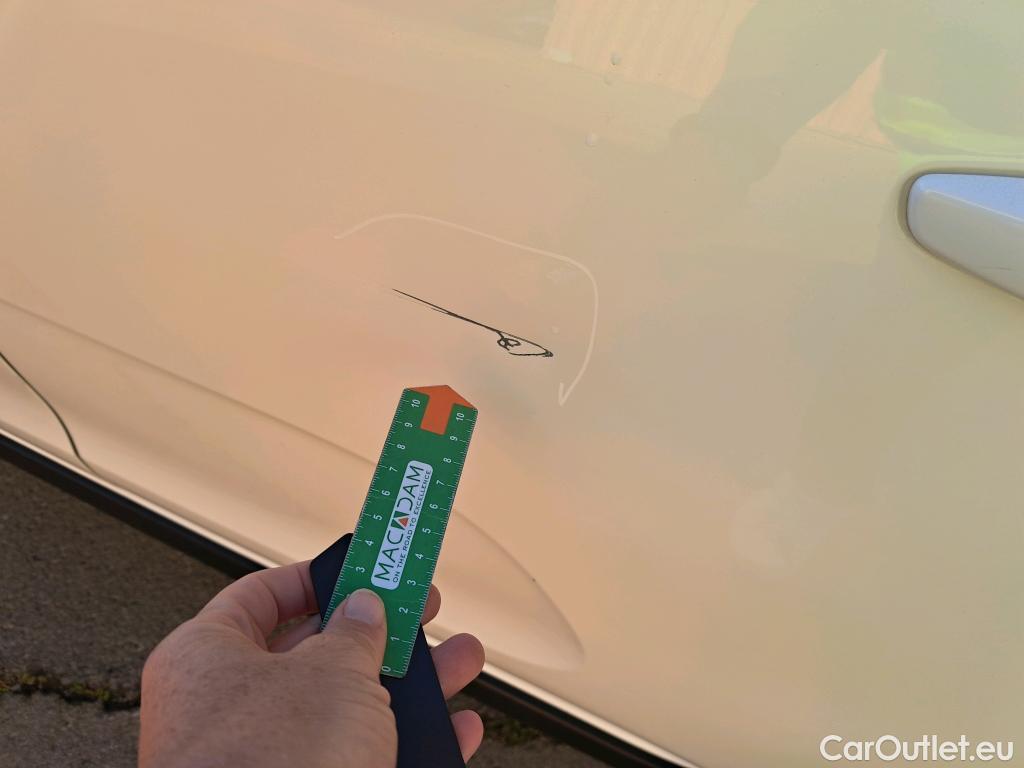  Citroen  C3 CITROEN  / 2020 / 5P / berlina con portón PureTech 60KW (83CV) Live Pack #4