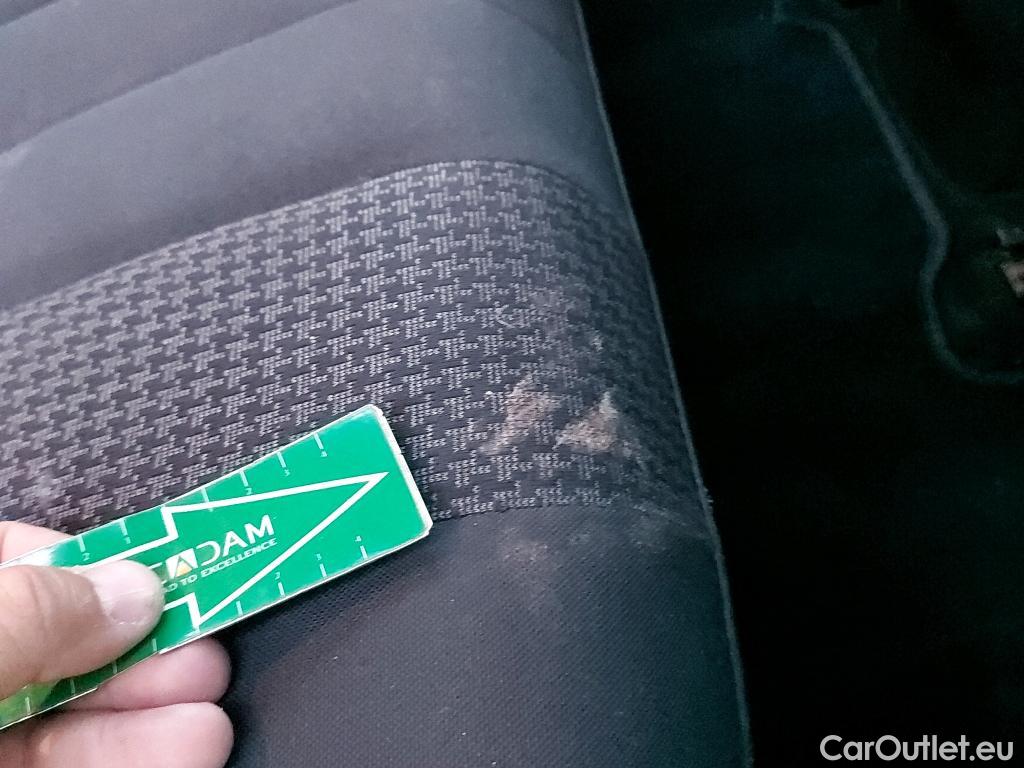  Peugeot  3008 PEUGEOT  / 2020 / 5P / todoterreno 1.5 BlueHDi 96kW (130CV) S&S Active Pack (AC4) #25