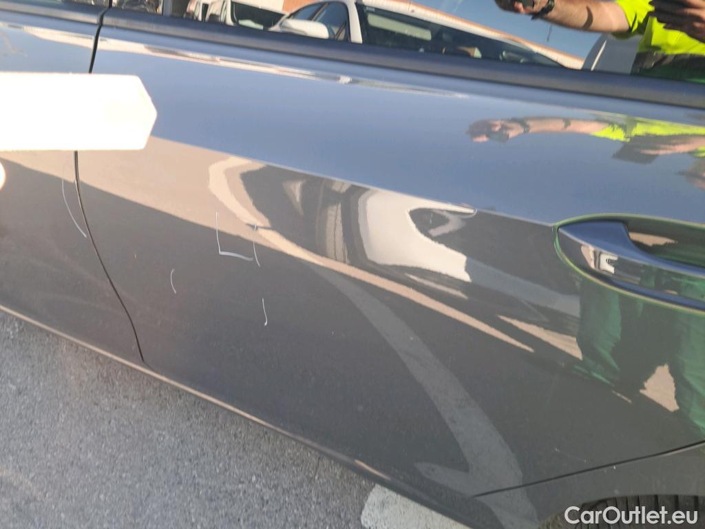 Volkswagen  Golf  VIII Lim. Life 2.0 TDI 115CV MT6 E6dT #3