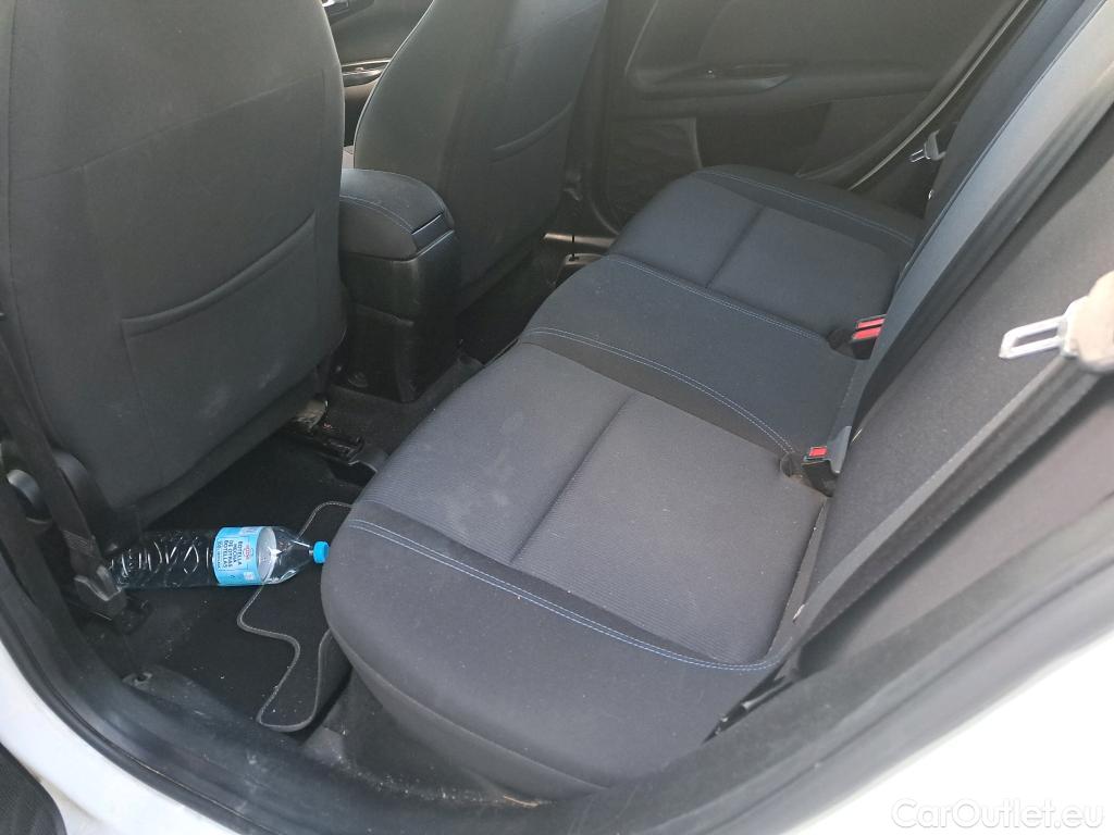  Fiat  Tipo FIAT  / 2015 / 5P / familiar 1.6 Pop Business 88kW diesel Multijet SW #23