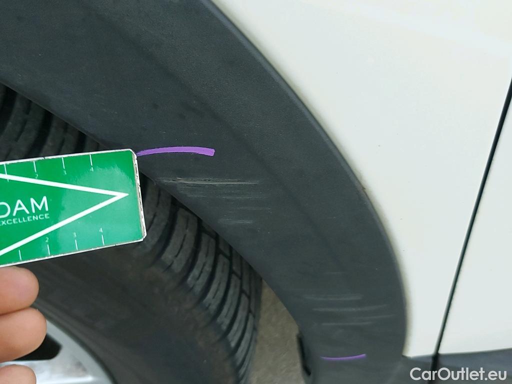  Peugeot  3008 PEUGEOT  / 2020 / 5P / todoterreno 1.5 BlueHDi 96kW (130CV) S&S Active Pack (AC4) #39