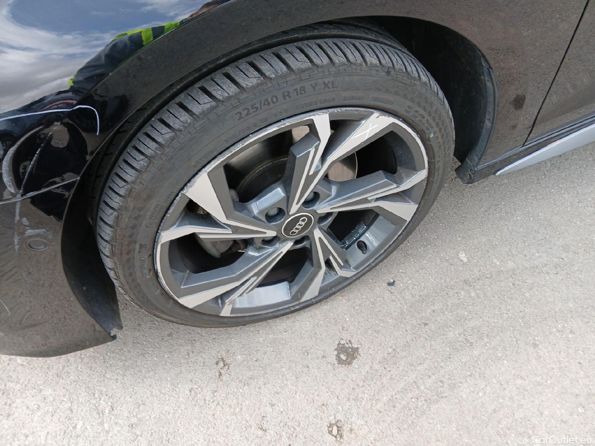 Audi  A3 AUDI  / 2020 / 5P / berlina con portón Sportback S line 40 TFSI e 150kW S tron #5